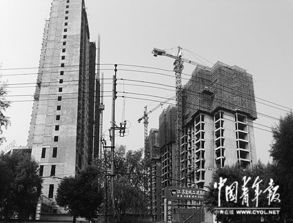 无证楼盘何以“野蛮生长”？——透视房地产开发中的监管乱象